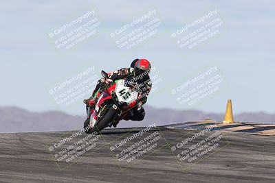 media/Nov-16-2025-Race Pace (Sun) [[8c5fa54630]]/Verified Riders/1-Turns 9 and 10 (925am)/